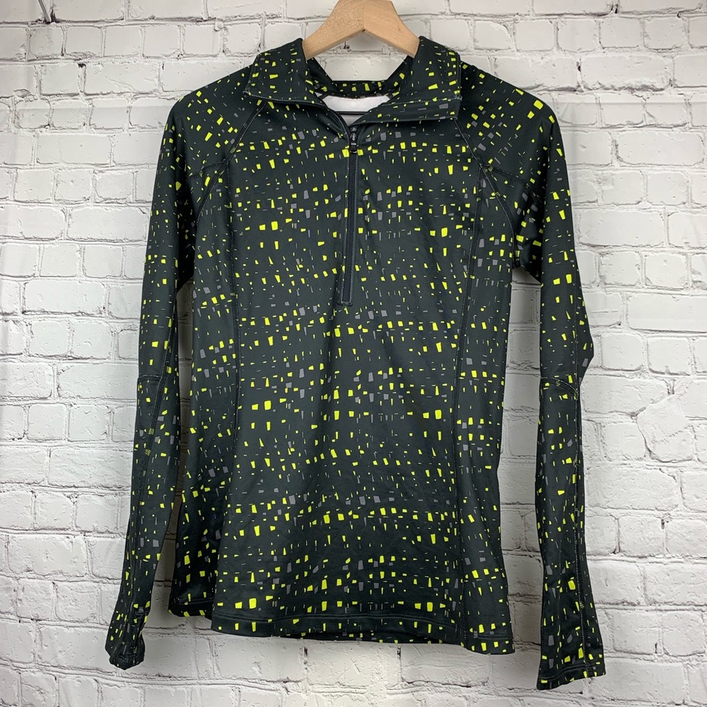 Under Armour 1/4 zip long sleeve shirt